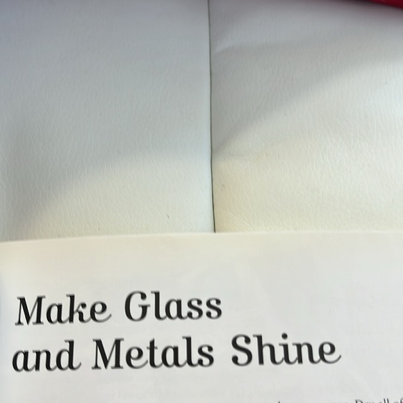 Gift with purchase- Extraordinary uses for ordinary things book - Picture 10 of 11